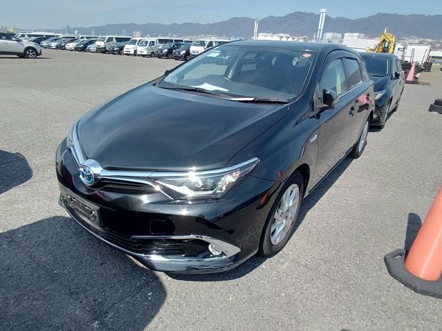 Image for 2017 Toyota Auris Hybrid 