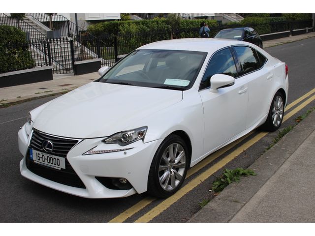 Image for 2015 Lexus IS 300h Advance