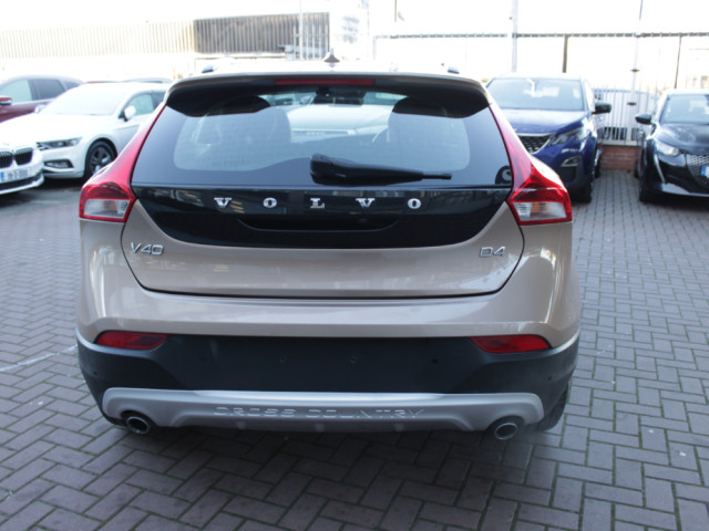 Image for 2017 Volvo V40 2.0D4 CROSS COUNTRY EDITION 5DR HATCHBACK AUTO // BUY WITH CONFIDENCE AA AND SIMI APPROVED DEALER 2026 // FINANCE ARRANGED // ALL TRADE INS WELCOME //