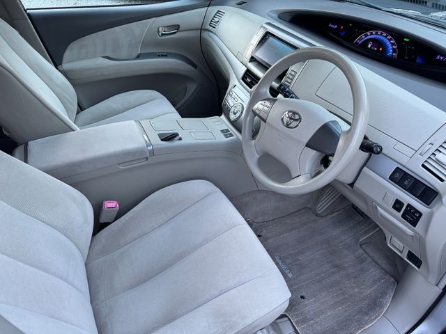 Image for 2012 Toyota Estima 2.4 AHR20 5DR Auto