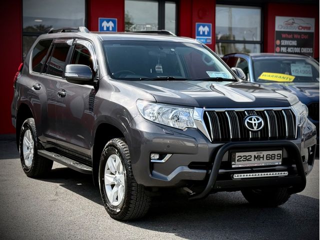 Image for 2023 Toyota Landcruiser LWB Comm AUTOMATIC / // VAT INVOICE // SAME DAY FINANCE 