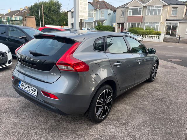 Image for 2018 Volvo V40 D2 MOM ED 5DR