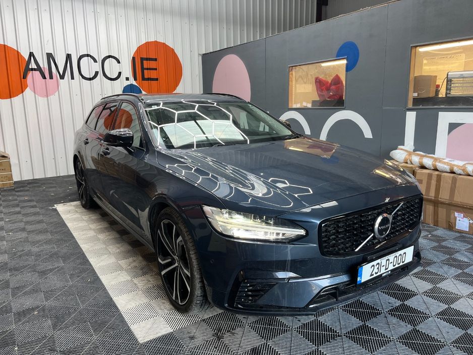 Image for 2023 Volvo V90 2023 VOLVO V90 T8 PLUG-IN 2.0 AUTOMATIC / CRUISE CONTROL / PARKING CAMERA / ELECTRIC MEMORY & HEATED SEATS / PANORAMIC SUNROOF / HEATED STEERING WHEEL AND MORE