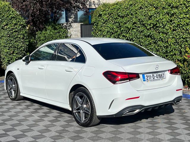 Image for 2021 Mercedes-Benz A Class A250e AMG-LINE 1.3 HYBRID // 18" DIAMOND CUT ALLOYS // REVERSE CAMERA // CRUISE CONTROL