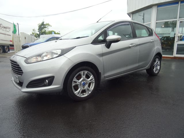 Image for 2015 Ford Fiesta MCA Zetec 1.0 65PS M5 5DR 4DR