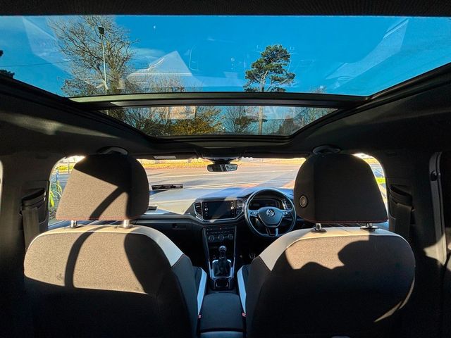 Image for 2018 Volkswagen T-Roc 1.5 TSI 150BHP SPORT