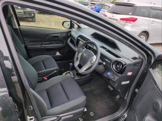 Image for 2016 Toyota Aqua 162 1.5 Hybrid S