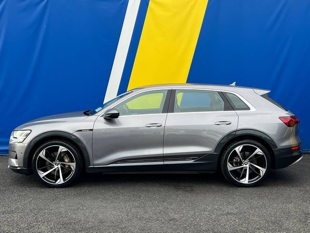 Image for 2021 Audi e-tron 50 QUATTRO // ADAPTIVE AIR SUSPENSION // NEW 22" RSQ8 ALLOYS // SERVICE HISTORY 