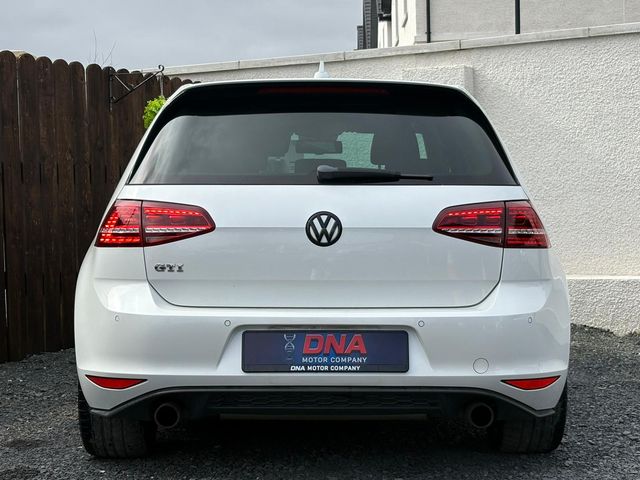 Image for 2015 Volkswagen Golf GTI - LOW KM