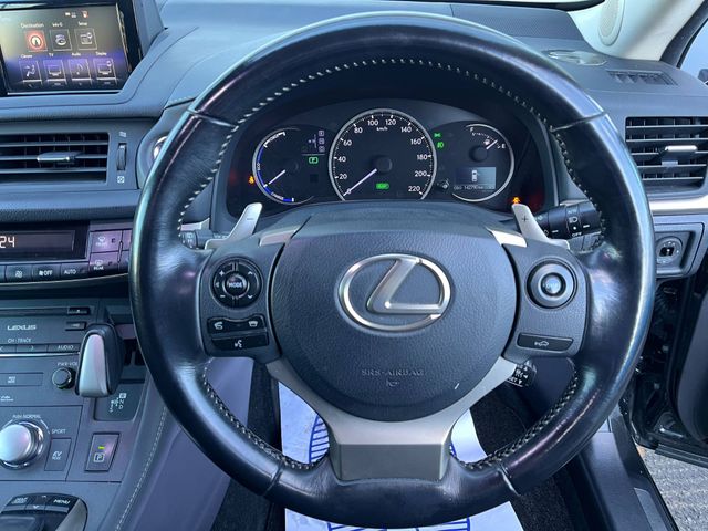 Image for 2016 Lexus CT 200h 1.8 HYBRID // 16" ALLOYS // LEATHER POWERED HEATED SEATS // REVERSE CAMERA