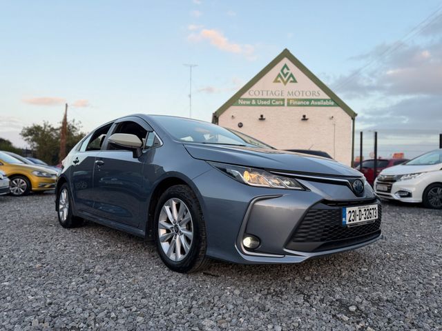 Image for 2023 Toyota Corolla 1.8 Hybrid Luna Saloon