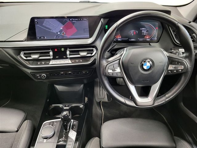 Image for 2023 BMW 1 Series 118i SE Auto
