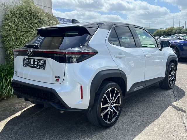 Image for 2023 Toyota Yaris Cross GR SPORT AUTOMATIC HYBRID 1.5 PETROL //HALF LEATHER SEATS//360 PARKING CAMERAS//KEYLESS ENTRY//ADAPTIVE CRUISE CONTROL//