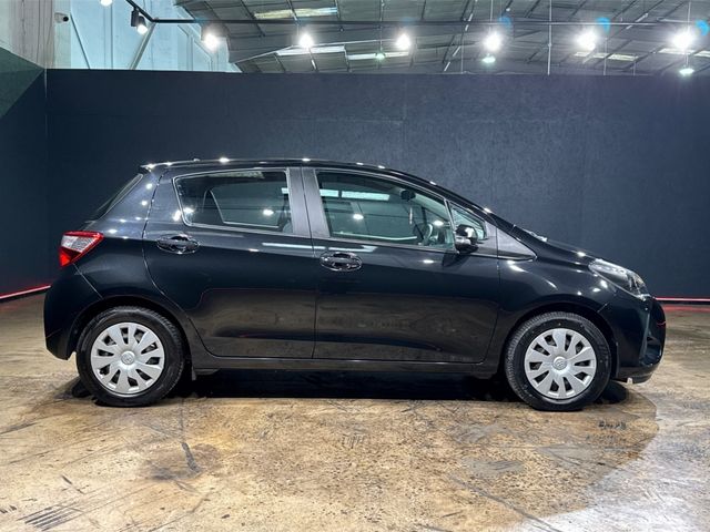 Image for 2019 Toyota Yaris MANUAL 1.0 VVTI - REVERSE CAMERA