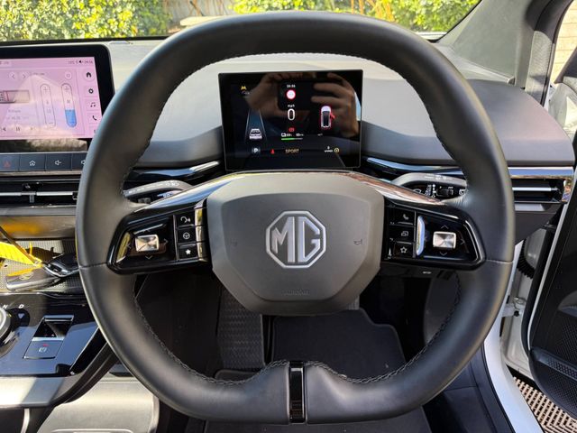 Image for 2024 MG MG4 MG4 EXCLUSIVE 51KWH // APPLE CARPLAY/ANDROID AUTO // AIR CONDITIONING // ADAPTIVE CRUISE CONTROL