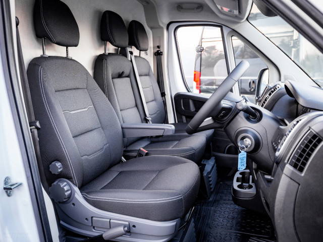 Image for 2026 Citroen Relay 33 L2H2 2.2 Diesel 140HP - €37840 inc vat