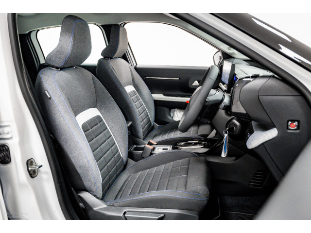 Image for 2026 Citroen C3 Plus 1.2 Hybrid Auto 100HP Bi-Tone Roof
