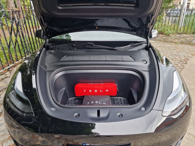 Image for 2025 Tesla Model Y LONG RANGE RWD RANGE OF 585KLMS *TESLA WARRANTY*