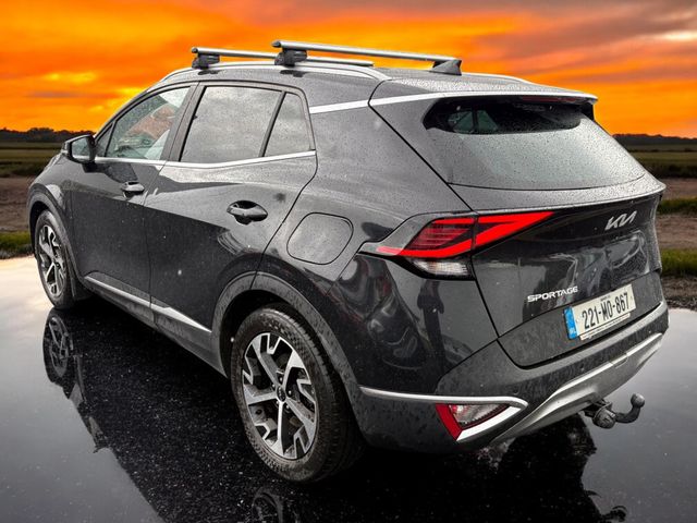 Image for 2022 Kia Sportage MANUAL 5DR