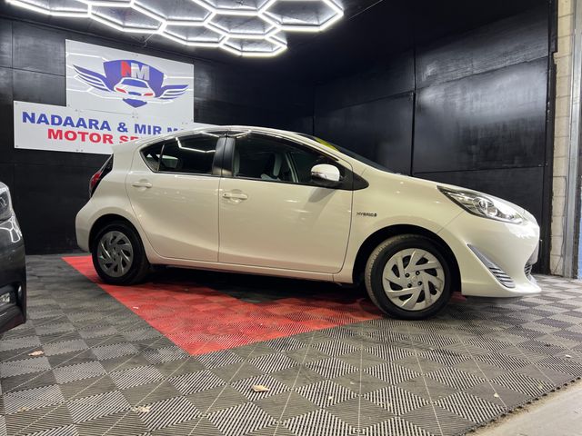 Image for 2018 Toyota Aqua Hybrid
