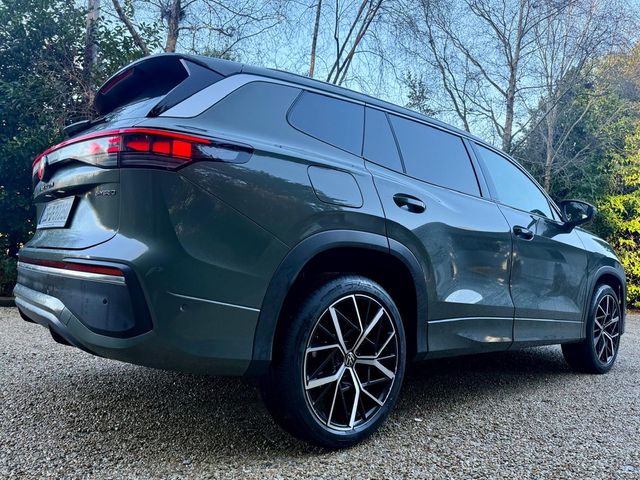 Image for 2025 Volkswagen Tayron ELEGANCE 1.5 Plug-in E Hybrid DSG 204BHP