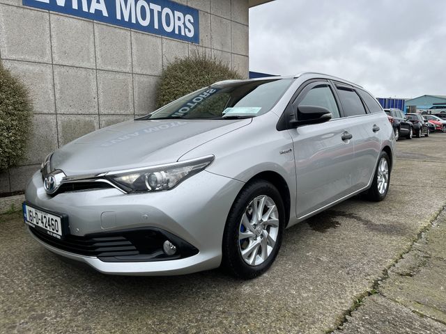 Image for 2016 Toyota Auris ESTATE LUNA SPORT AUTOMATIC HYBRID 1.8 PETROL //REVERSE CAMERA//