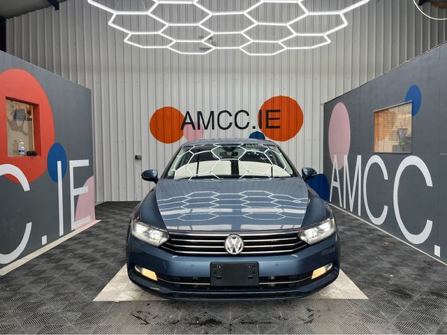 Image for 2015 Volkswagen Passat 1.4 TSI HIGH LINE / 120k KMs / REVERSE CAMERA , ADAPTIVE CRUISE & MORE
