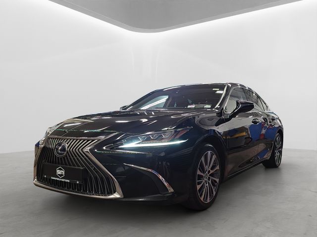 Image for 2020 Lexus ES 300h 2.5 ES H. SUNROOF. HUGE SPEC. FINANCE ARRANGED. SIMI. AA APPROVED.