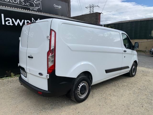 Image for 2022 Ford Transit Custom 2.0 TDCI 130 PS LWB VAN // PRICE EXCL. VAT // 11/25 CVRT // ONE OWNER // FULL DOCUMENTED SERVICE HISTORY // 