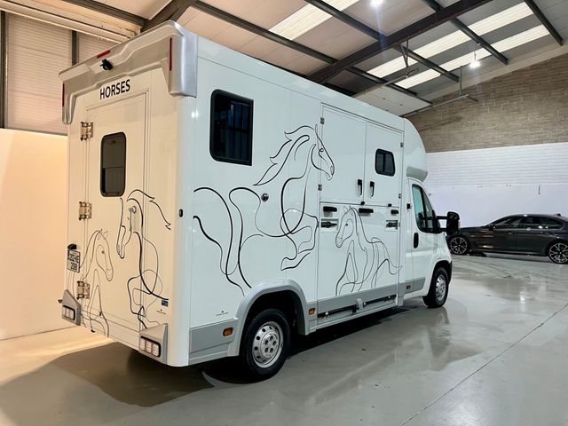 Image for 2020 Peugeot Boxer 