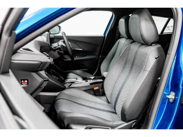 Image for 2026 Peugeot 2008 E-Allure 54kWh Auto 156HP - Protection pack, Gap, CRI or Peugeot protect