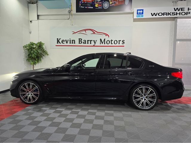 Image for 2019 BMW 5 Series 530E M SPORT (PLUS PACK) AUTOMATIC **TOP SPEC / 20" BMW ALLOYS / CRUISE CONTROL / HARMAN KARDON SOUND / HEATED FRONT SEATS / SAT NAV / REAR SUN PROTECTION GLASS / REVERSE CAMERA / REAR M SPOILER**