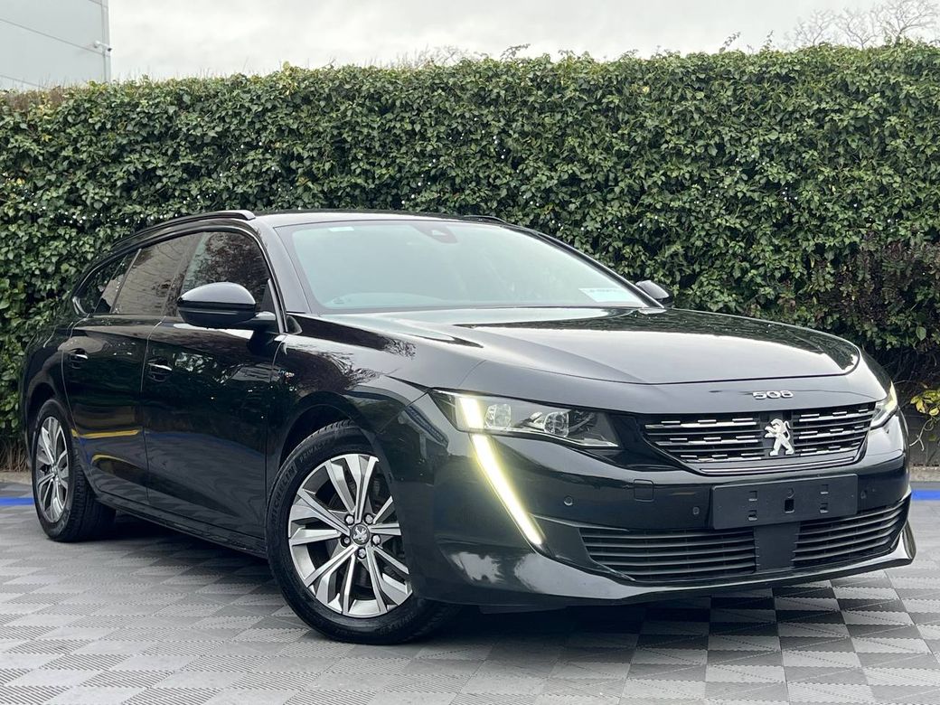 Image for 2022 Peugeot 508 ALLURE PREMIUM ESTATE 1.6 HYBRID AUTO // 17" DIAMOND CUT ALLOYS // PARKING SENSORS FRONT & REAR // SAT NAV // APPLE CARPLAY/ANDROID AUTO 