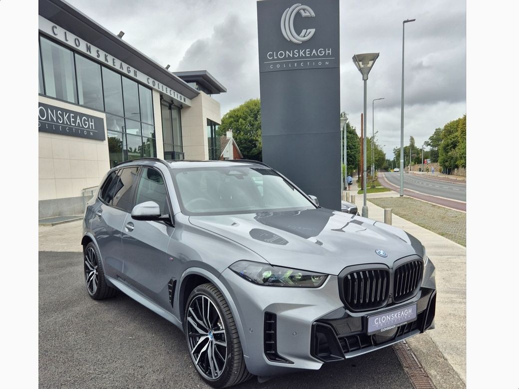 Image for 2025 BMW X5 XDRIVE50E M SPORT PRO **PAN ROOF ** HEAD-UP DISPLAY**