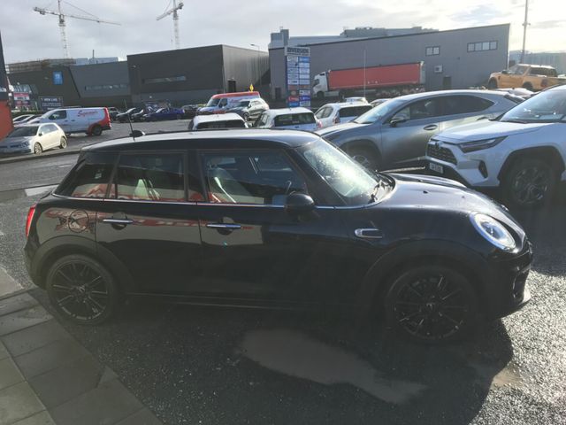 Image for 2016 Mini Cooper 