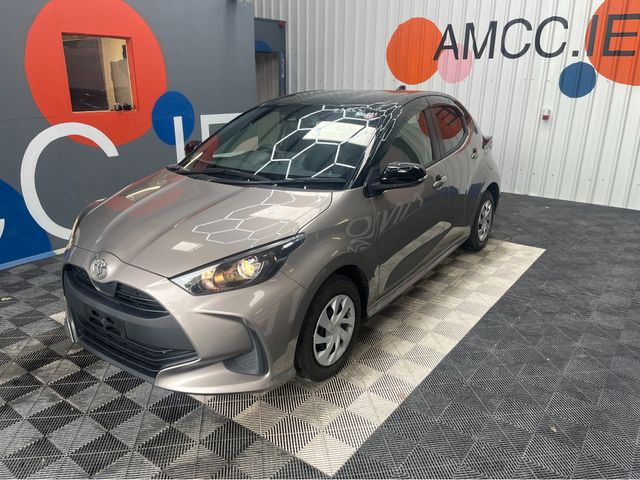 Image for 2021 Toyota Yaris YARIS AUTOMATIC 1.0 PETROL / 33K KMS / AUTOMATIC / REVRSE CAMERA & MORE