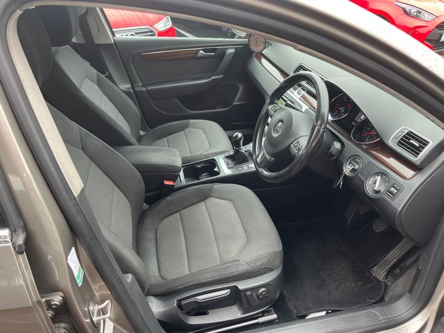 Image for 2014 Volkswagen Passat CL 1.6tdi M6F BMT 105HP 4DR