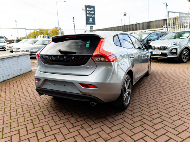 Image for 2017 Volvo V40 
