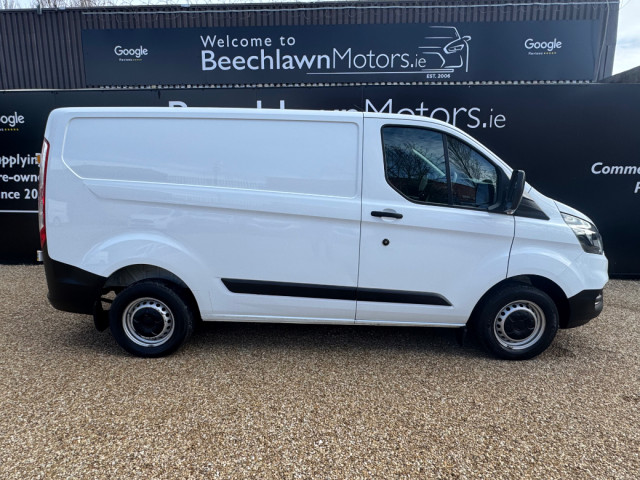Image for 2022 Ford Transit Custom 2.0 TDCI 105 PS SWB // PRICE EXCL. VAT // ONE OWNER // 04/26 CVRT // BLUETOOTH, ELECTRIC WINDOWS AND MULTI FUNCTIONAL STEERING WHEEL // 