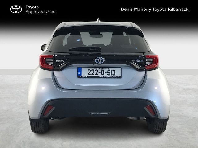 Image for 2022 Toyota Yaris L/SPORT