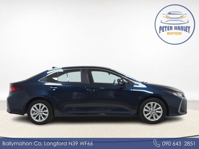 Image for 2024 Toyota Corolla 1.8 Hybrid Luna Saloon