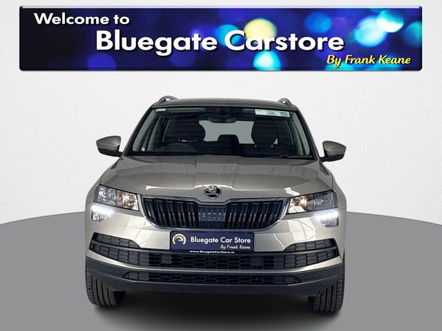 Image for 2018 Skoda Karoq AMBITION 1.6 TDI 116HP**BLACK CLOTH INTERIOR**MULTIFUNCTIONAL STEERING WHEEL**TOUCH SCREEN MEDIA DISPLAY**PARKING SENSORS**APPLE CARPLAY**DUAL CLIMATE CONTROL**ELECTRIC HANDBRAKE**FINANCE ARRANGED**