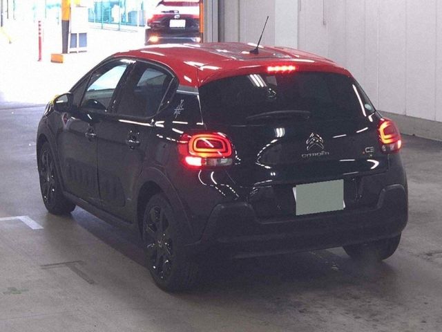 Image for 2019 Citroen C3 1.2 AUTOMATIC - JCC (JEAN-CHARLES DE CASTELBAJAC) PLUS LIMITED EDITION - UPGRADED ALLOYS - BLACK/RED TWO TONE - YELLOW/BLUE INSERTS