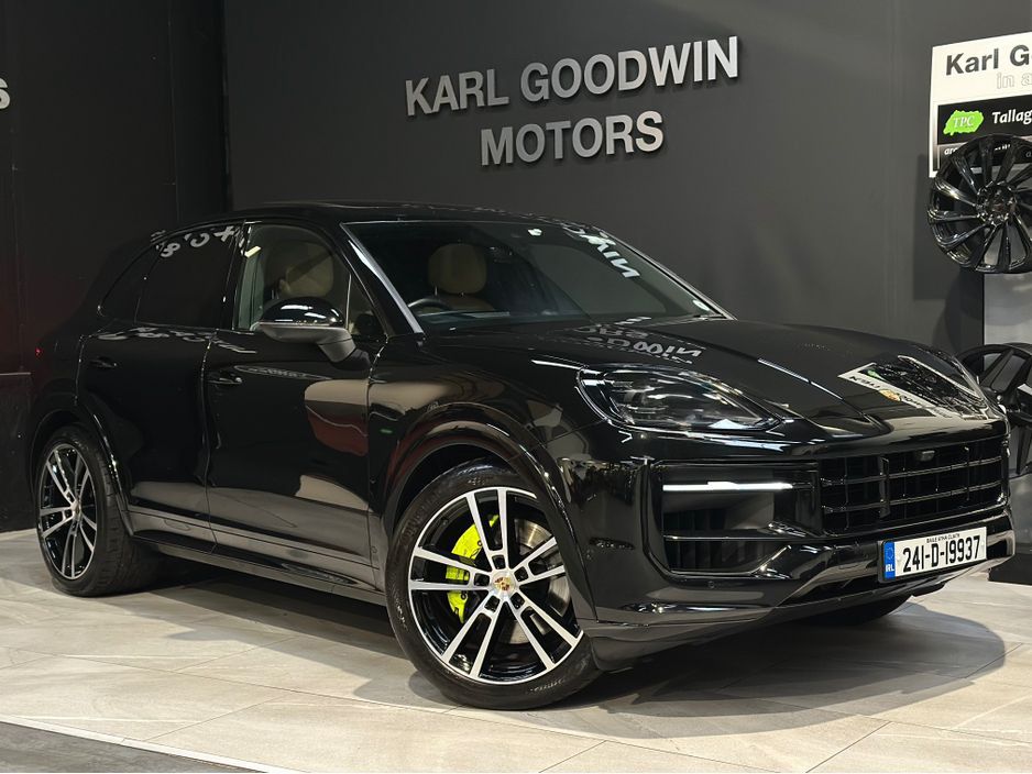 Image for 2024 Porsche Cayenne 3.0 V6 E-HYBRID MEGA SPEC