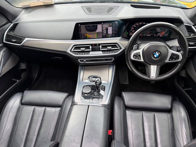 Image for 2019 BMW X5 BMW X5 M50d M Sport • 400HP • xDrive • 22” M Alloys • Panoramic Sky Lounge • Harman Kardon • Head-Up Display • Comfort Seats • Heated Front & Rear • Adaptive M Suspension • M Spo