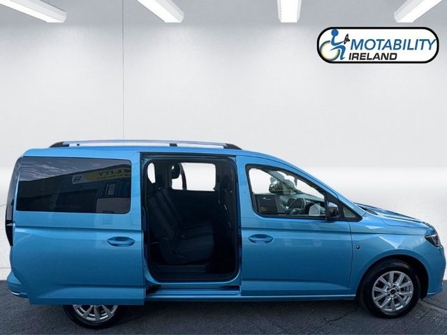 Image for 2023 Ford Tourneo Connect 7 Seater