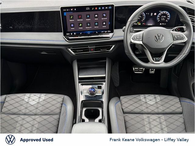 Image for 2025 Volkswagen Tiguan R-LINE AUTO 1.5 PHEV DSG 204HP *GREY METALLIC * *ELECTRIC TAILGATE* *PLUG IN HYBRID* *REAR VIEW CAMERA* *CARPLAY & ANDROID AUTO* *BATTERY CERTIFIED* *PCP FINANCE AVAILABLE FROM €487PM*