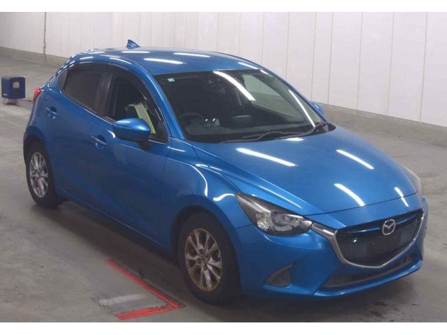 Image for 2016 Mazda Demio 