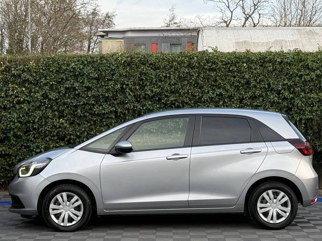 Image for 2023 Honda Fit 1.5 HYBRID // REVERSE CAMERA // BLUETOOTH MUSIC // DIGITAL CLIMATE CONTROL