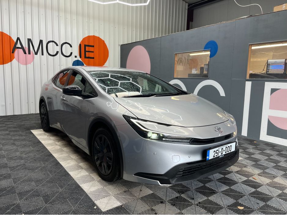 Image for 2025 Toyota Prius €33950 2025 TOYOTA PRIUS X 1.8 AUTOMATIC / CRUISE CONTROL / REVERSE CAMERA AND MORE